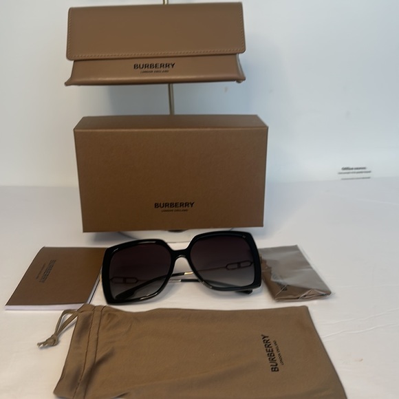 💯 - New - Burberry Luna BE4332F 30018G Sunglasses Women's Black/Grey Gradien… - Picture 8 of 13